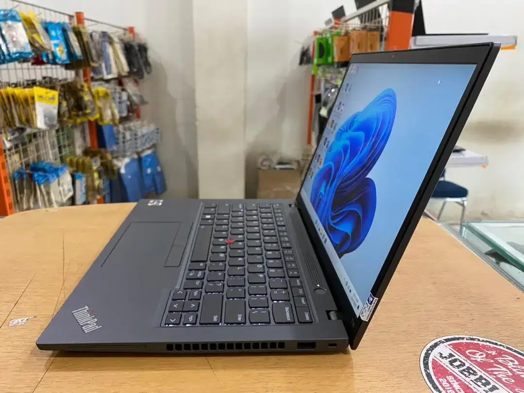 Lenovo ThinkPad T14 G3 Ryzen 7 PRO 6850U Ram 16GB SSD 512GB Touchscren - Image 5 of 10