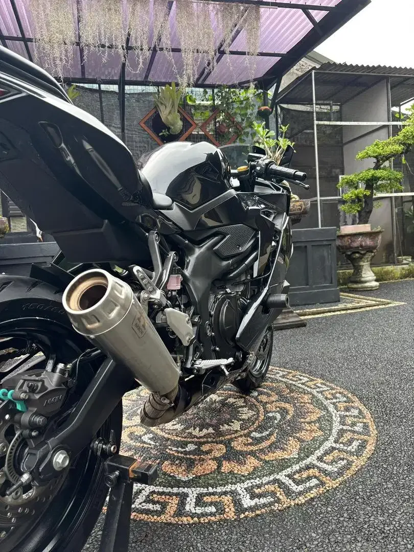 Zx 250 cc 4 cylinder 2024 mulus terawat - Image 3 of 6