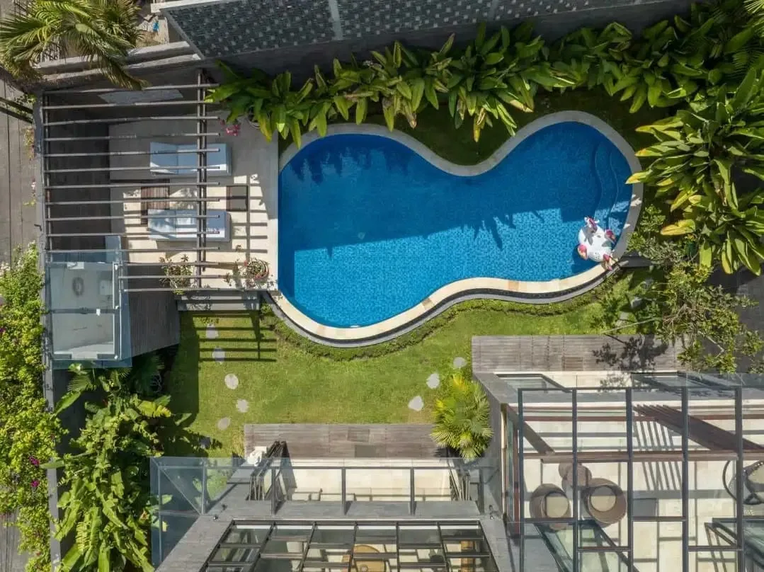 4 BEDROOMS VILLA TIKA FOR SALE IN BALI BANJAR SEMER - Image 6 of 10