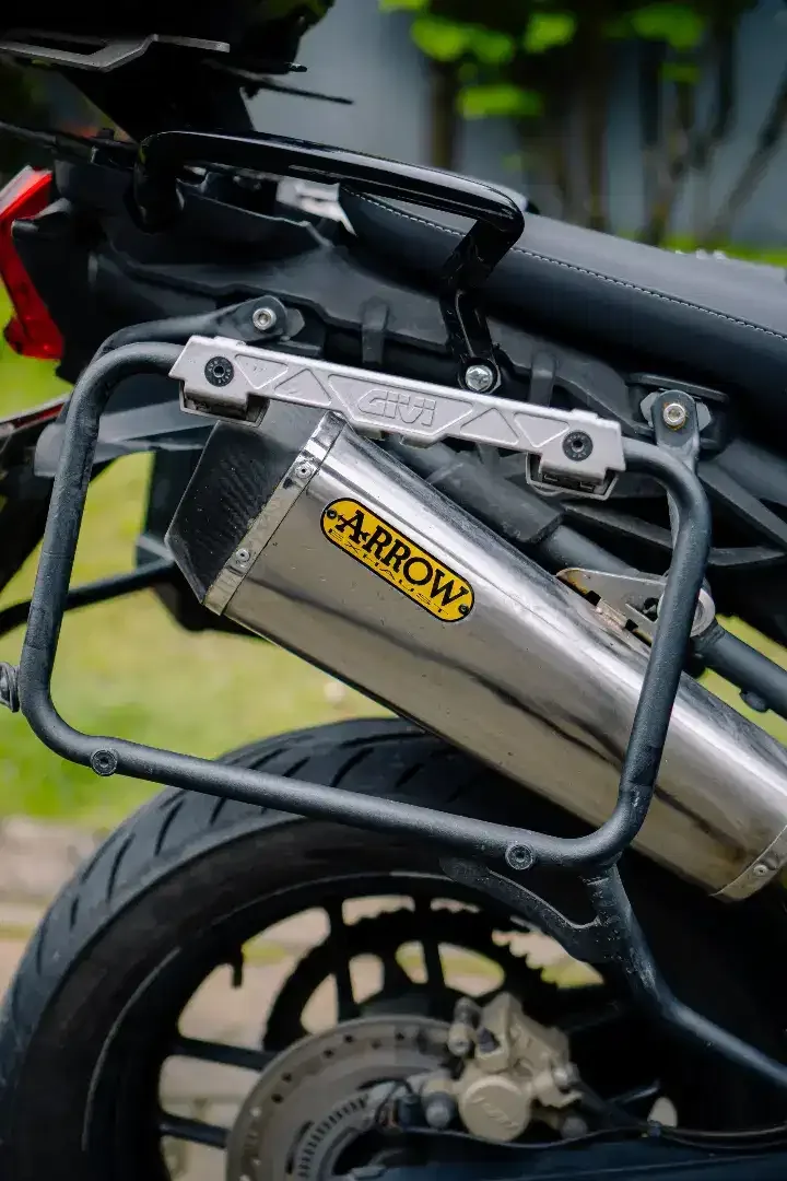 Triumph Tiger 800 2014 Black FULL OHLINS, for touring - Image 8 of 10