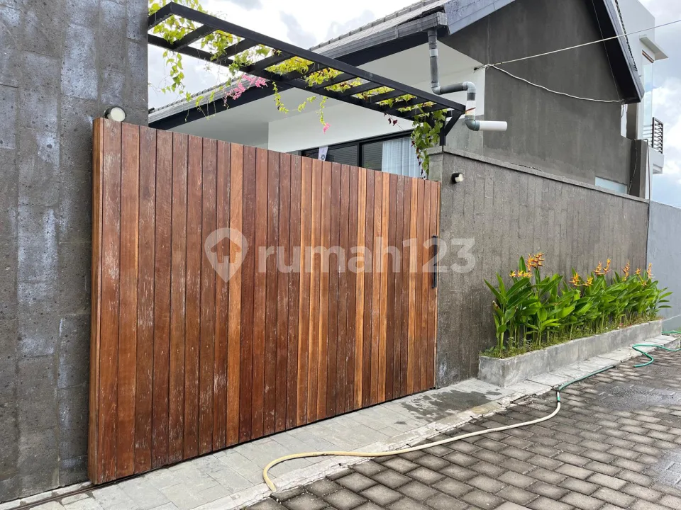 Siap Huni Villa 2 Kamar Private Pool di Denpasar Dd - Image 1 of 4