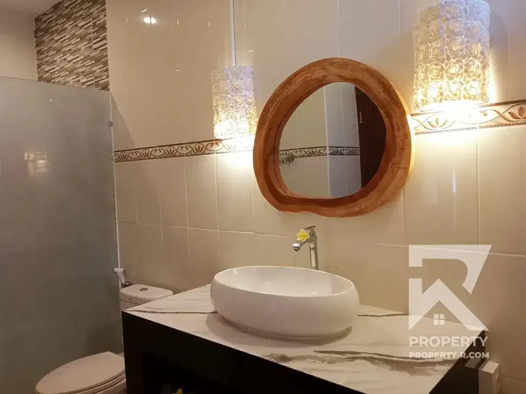Villa Luas 2 Kamar Tidur dengan Kolam Renang di Seminyak, Bali untuk Disewa Tahunan - Image 6 of 10