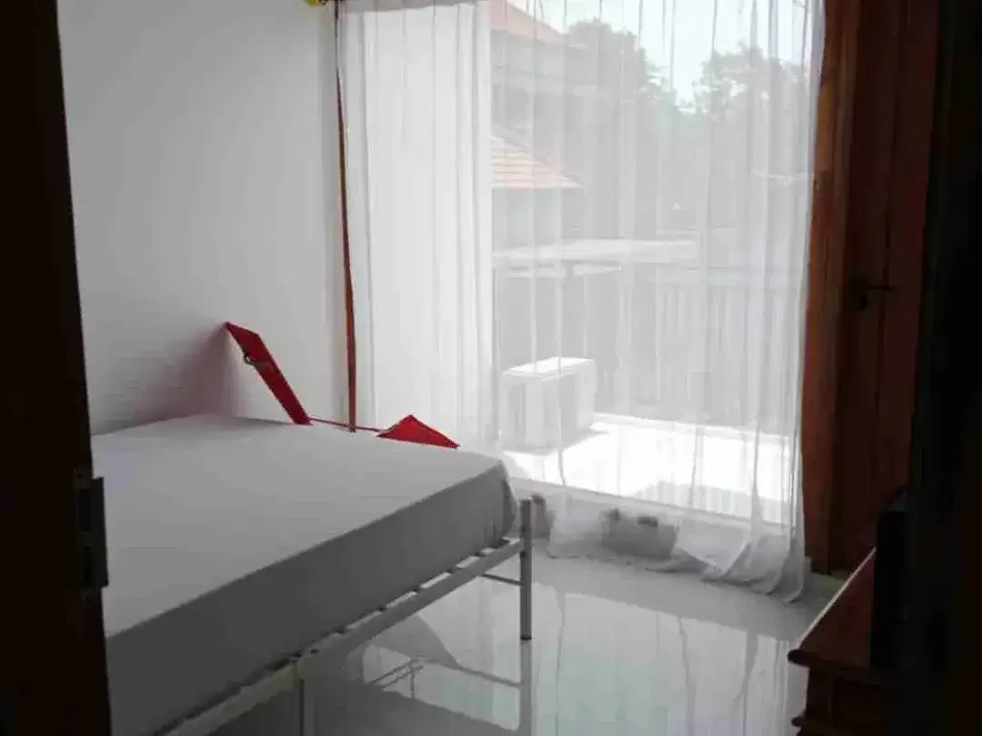 Rumah Minimalis Di Panjer Tukad Pakerisan Denpasar Bali - Image 6 of 10