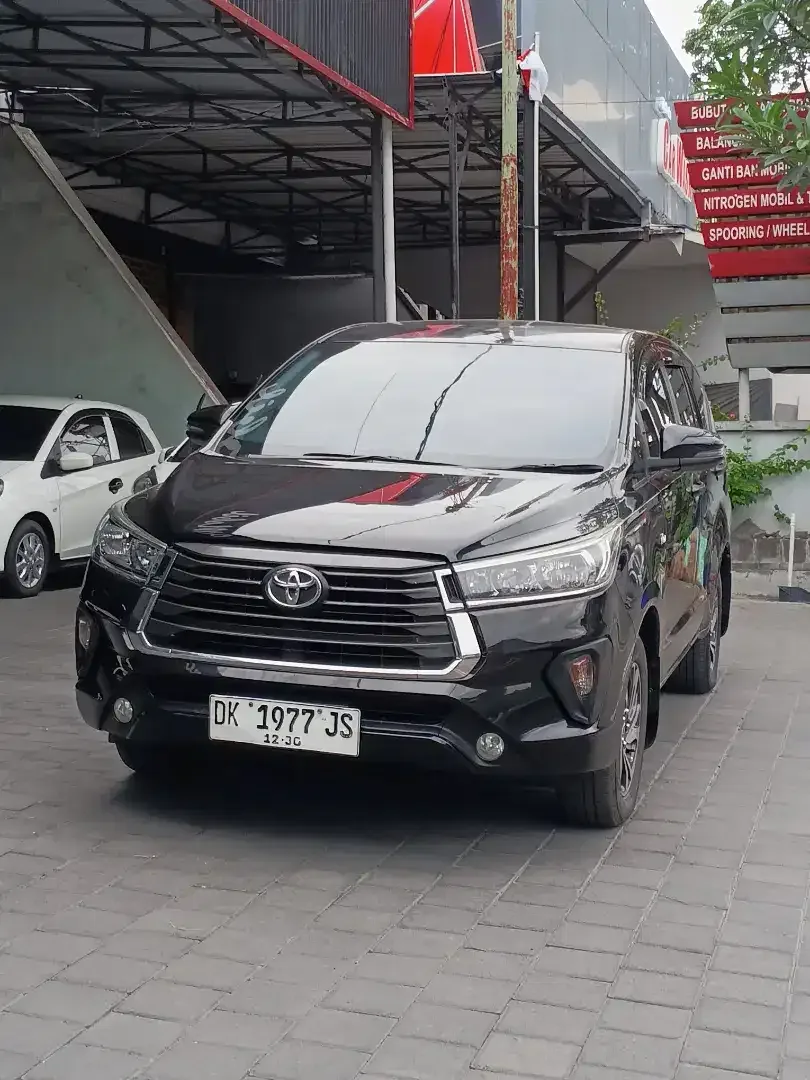 INNOVA NEW MODEL MATIC BENSIN SUPER ISTIMEWA SIAP PAKAI - Image 2 of 10
