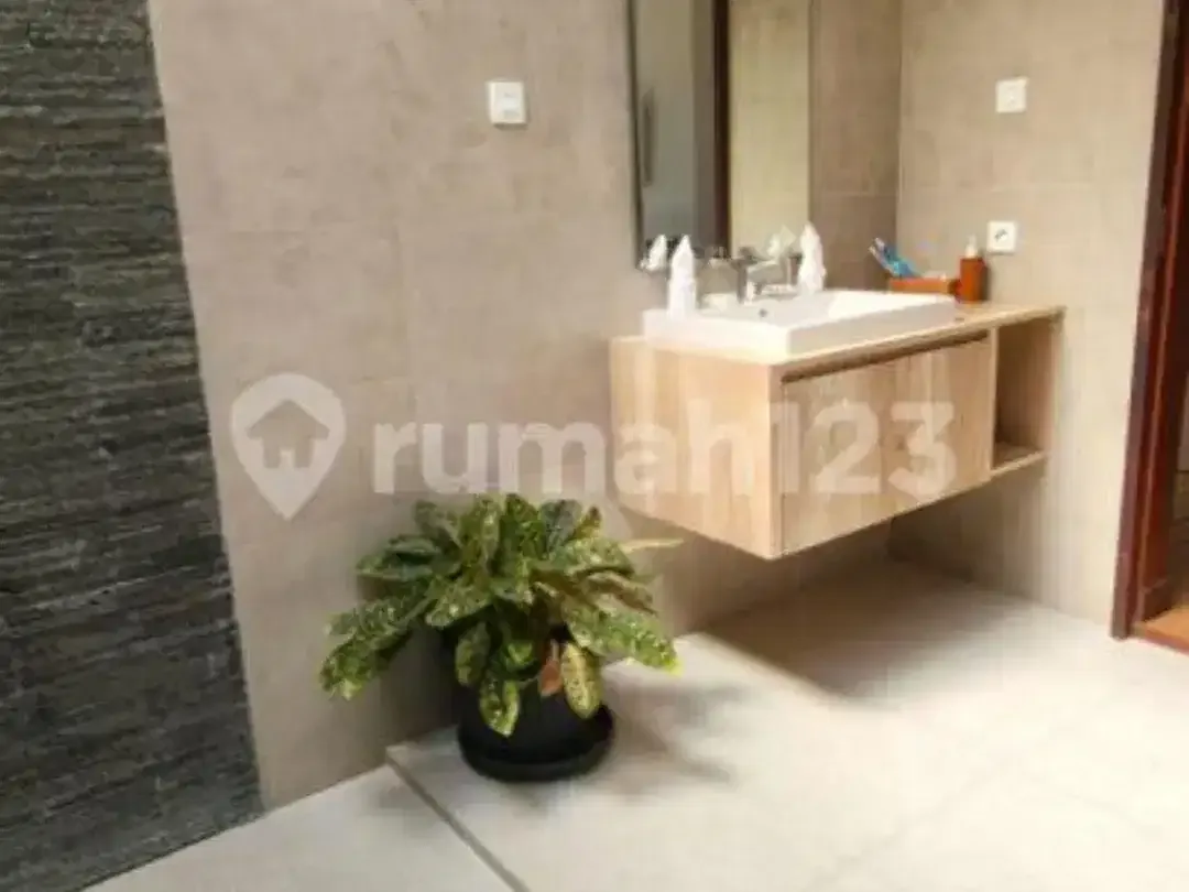 For Sale Luxury Villa Modern Style At Ungasan - Image 6 of 10