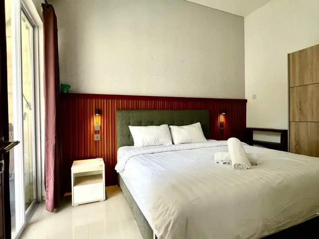 Villa Freehold 2 Kamar Tidur dengan Private Pool Dijual di Kerobokan - Image 5 of 8