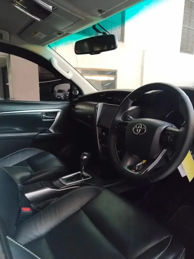 FORTUNER VRZ GR SPORT 2.8 CC TERIMA ATAS NAMA - Image 9 of 9