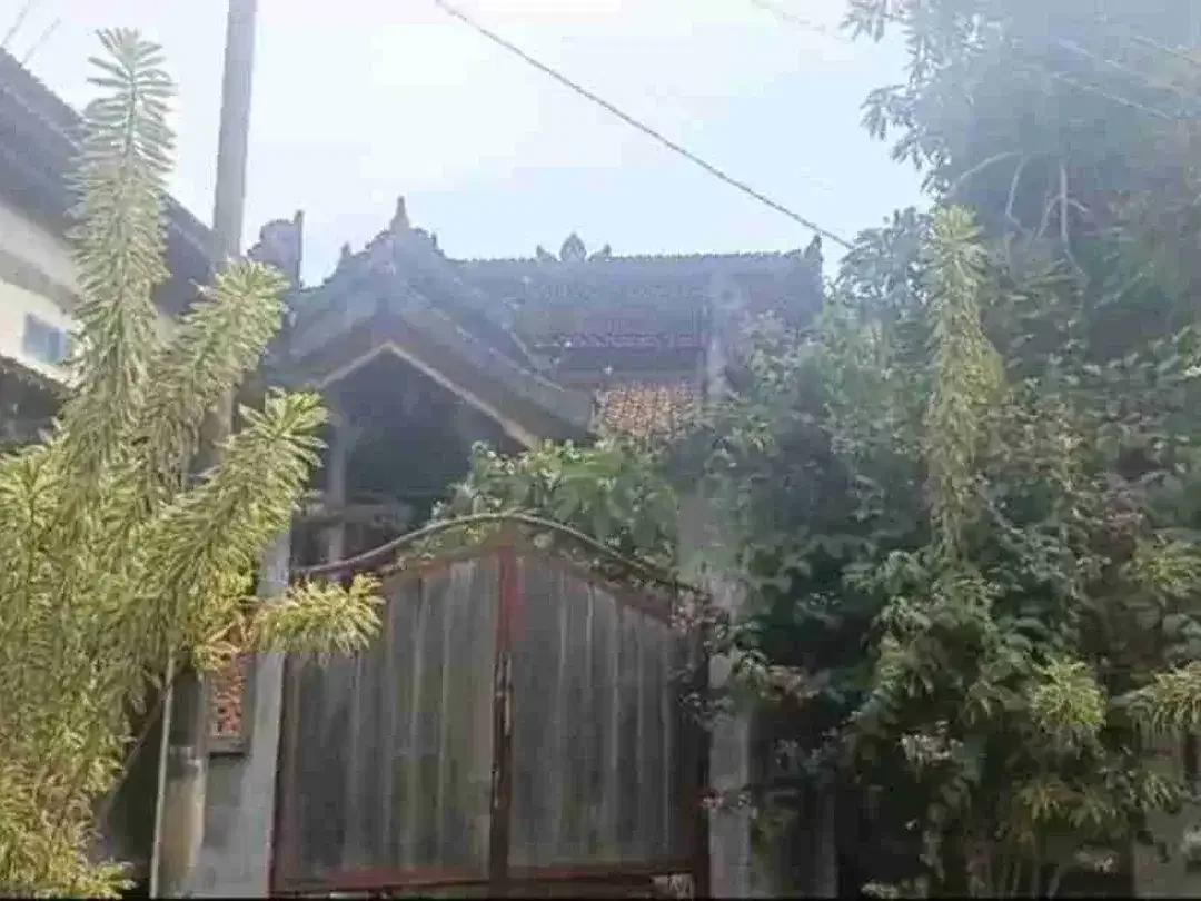 Rumah di Sidakarya dekat Pantai Mertasari Sanur Bali - Image 2 of 5