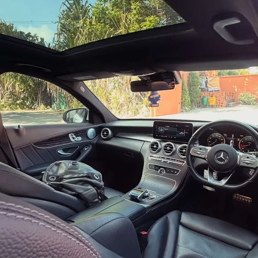 BUC Mercedes-Benz C300 2019 Amg line - Image 3 of 7