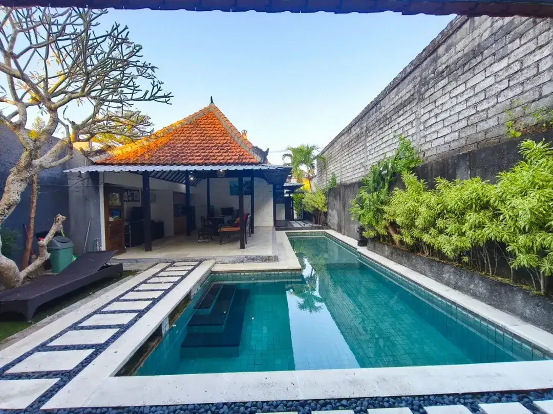 Dijual/Disewakan Villa Lokasi Strategis di Jimbaran. - Image 1 of 10