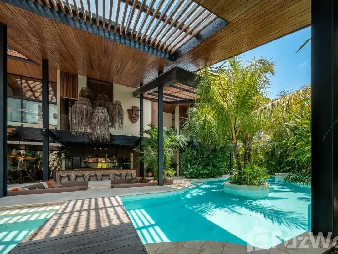 6 Bedroom Villa for sale in Kerobokan, Bali - Image 10 of 10