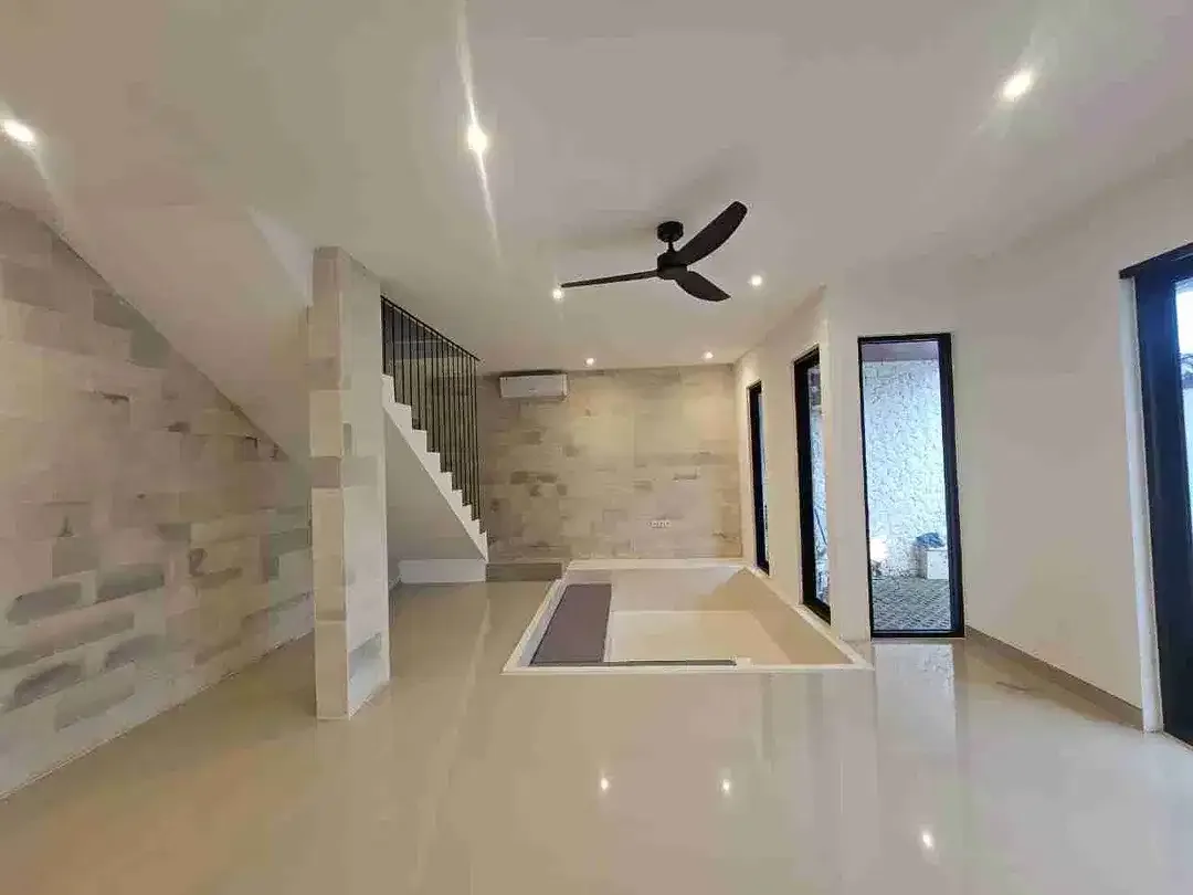 VILLA BARU LANTAI II TEGAL CUPEK DEKAT UMALAS - Image 4 of 10