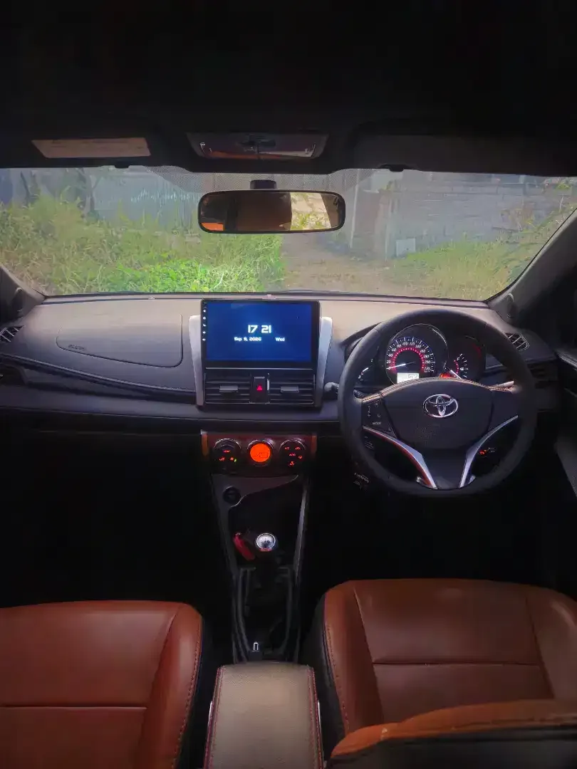 Yaris TRD sportivo merah - Image 7 of 10