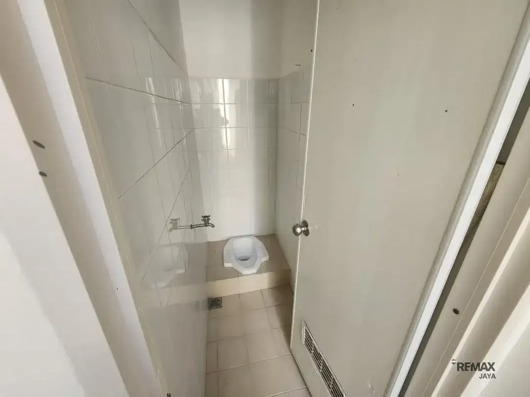 Rumah 2 Lantai non furnished Dijual, di Citraland Denpasar Utara - Image 9 of 10