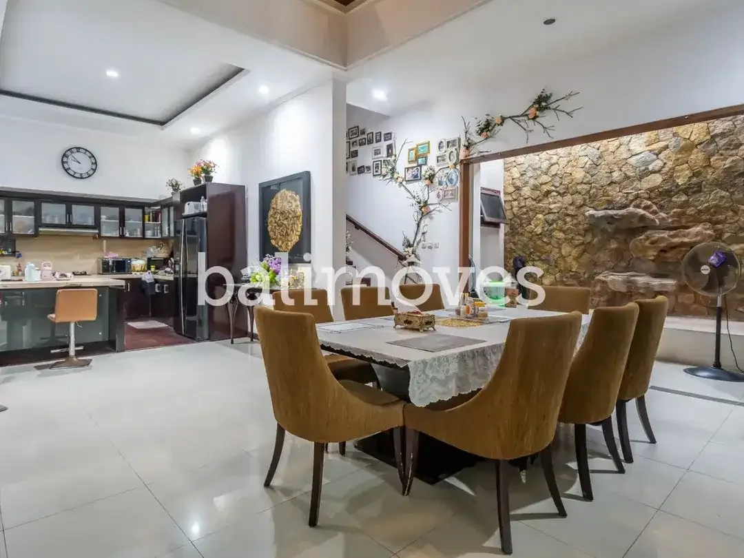 Dijual Villa Lima Kamar Tidur Hak Milik di Renon - Image 10 of 10