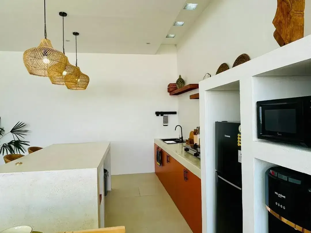 DIJUAL VILLA SIAP OPERASIONAL FULLY FURNISH ULUWATI BALI - Image 4 of 10
