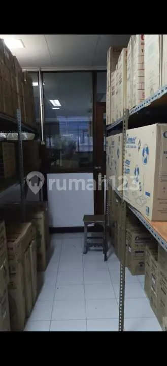 Dijual Ruko atau Gedung 3 Lantai dengan Parkir Luas di Denpasar Timur - Image 2 of 4