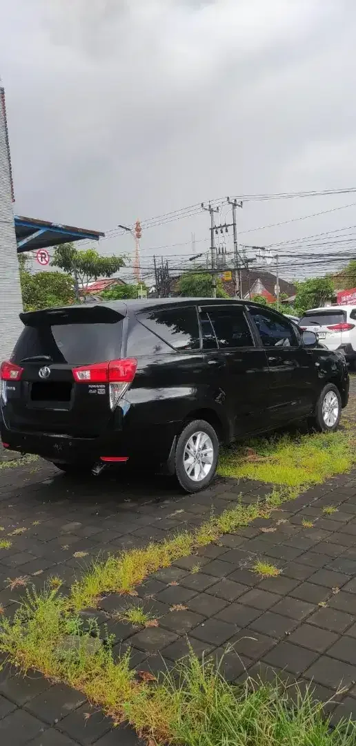 Toyota Kijang Innova Reborn 2.0 G Bensin Manual 2017 Hitam - Image 5 of 8