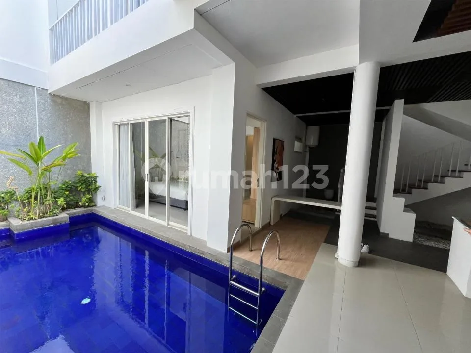 Villa Uluwatu 2 Br Dekat Padang Padang Beach - One Gate System - Image 1 of 4