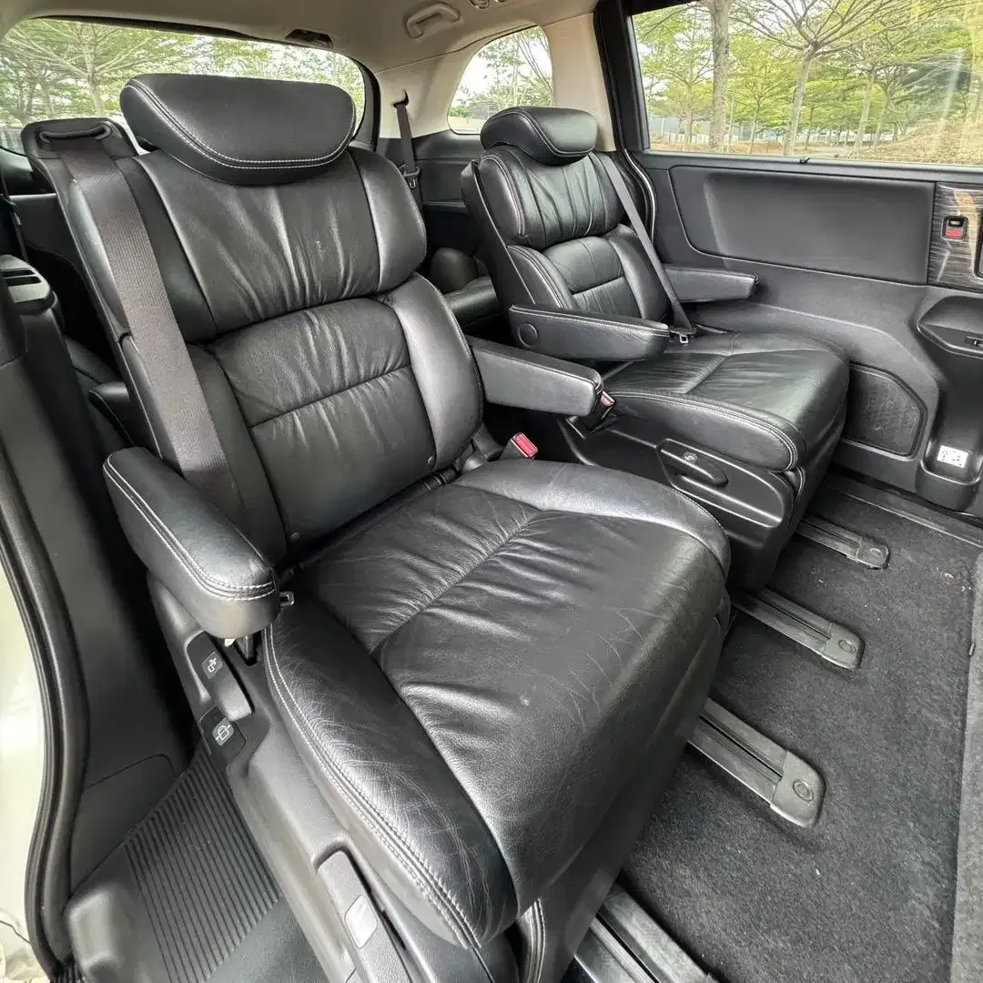 Honda Odyssey E 2.4 CVt 2016 - Image 8 of 10