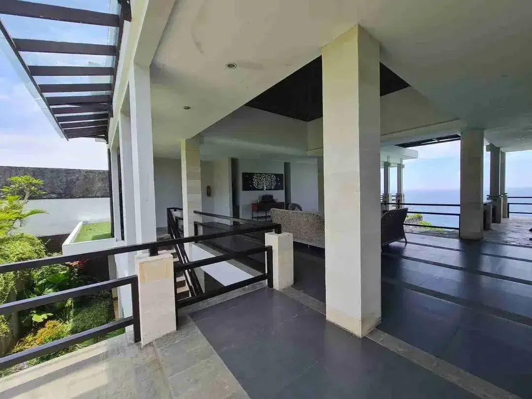 Villa Mewah di Bibir Tebing Kawasan Elite Ungasan - Image 9 of 10