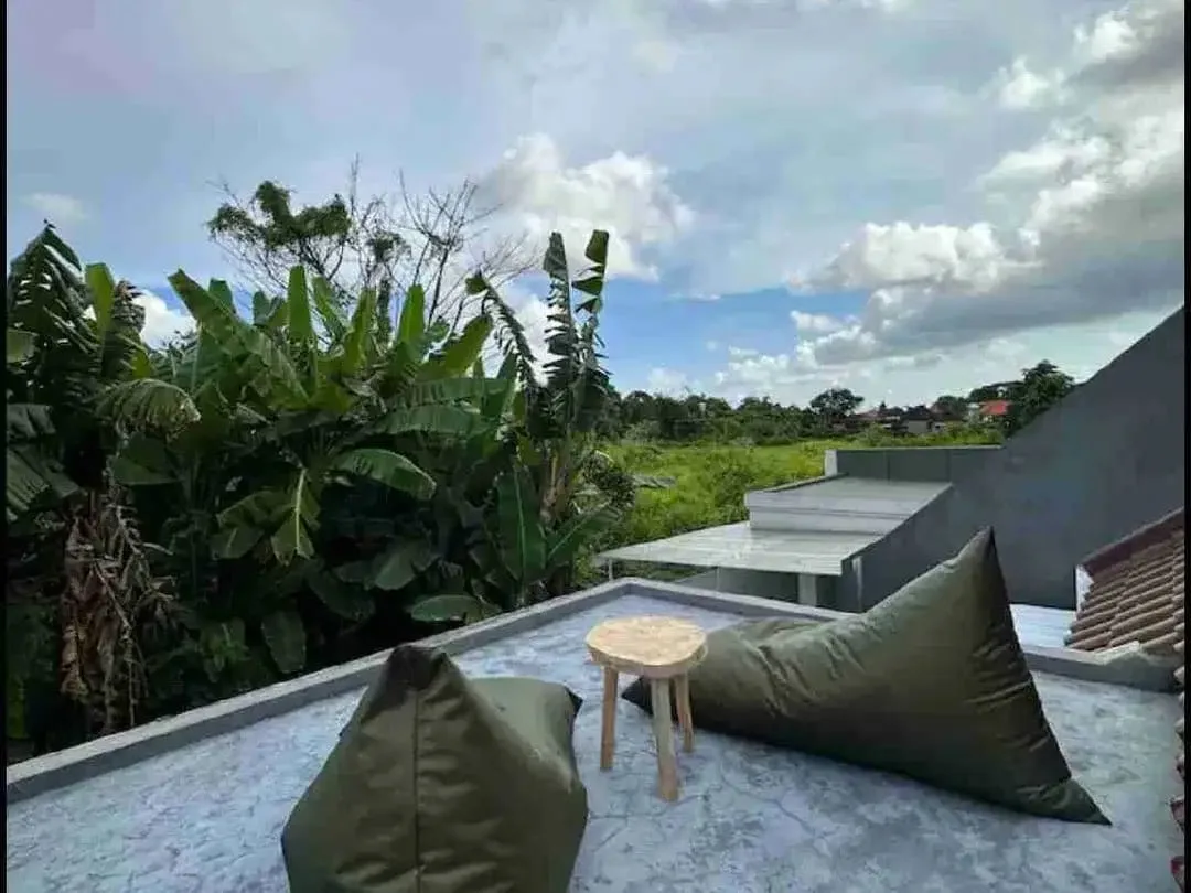 Jual Villa Fully Furnished di Kerobokan Bali – Private Pool, SHM, Cluster One Gate, Dekat Pantai Berawa - Image 7 of 7