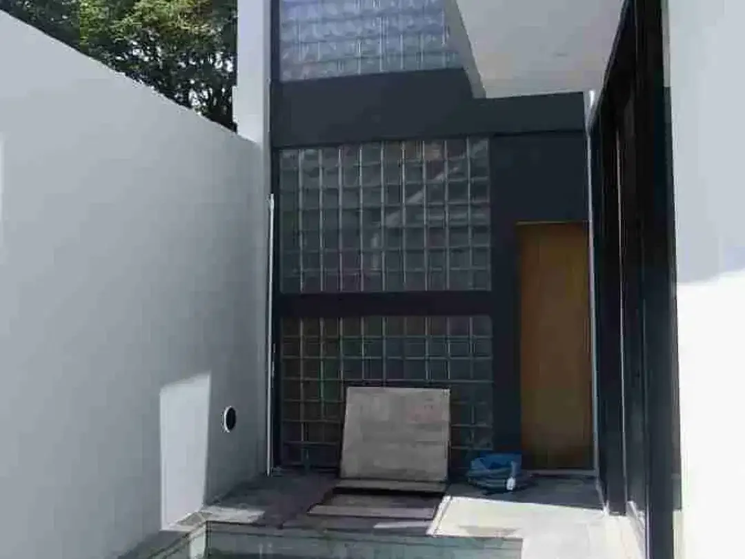 Jual rumah baru 1 are + pool ,  full furnish tinggal masuk bawa koper di Cempaka area Buluh Indah Denpasar Bali - Image 4 of 10