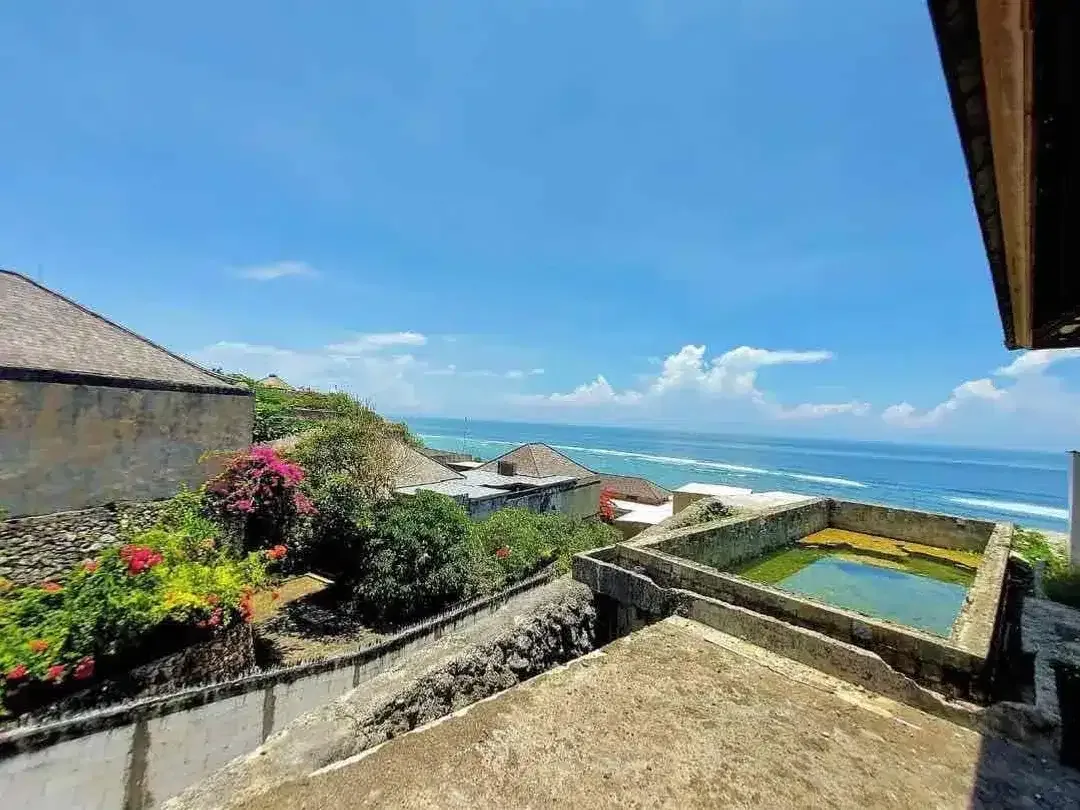 Dijual lahan bonus bangunan dgn view full laut lokasi dekat dengan ampurva Nusa dua Bali. - Image 4 of 10