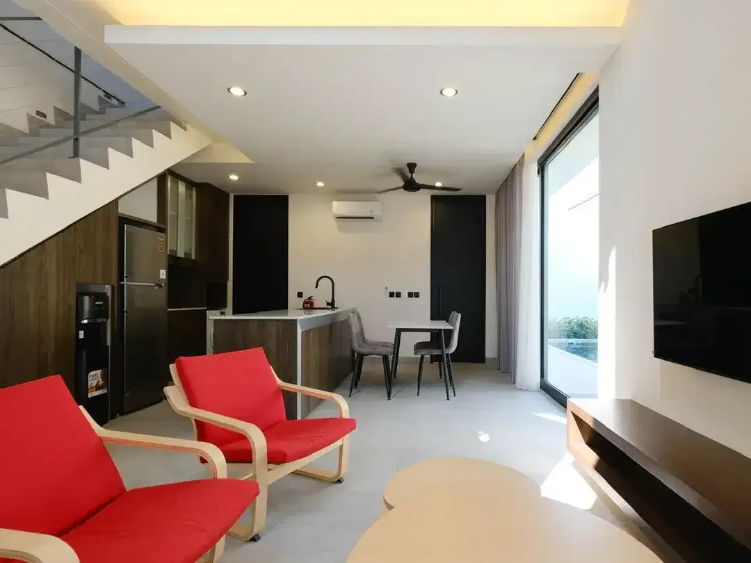 Freehold Villa Modern Tropis dengan Desain Japandi yang Timeless di Kawasan Premium Kerobokan - Image 1 of 10