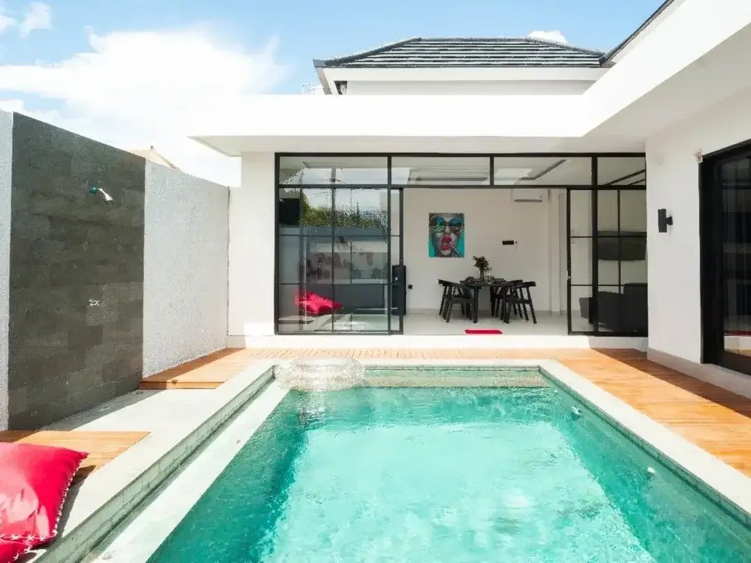LEASEHOLD 26.5 Years IDR 4,2 Billion – Stylish Modern Villa in Umalas - Image 9 of 10