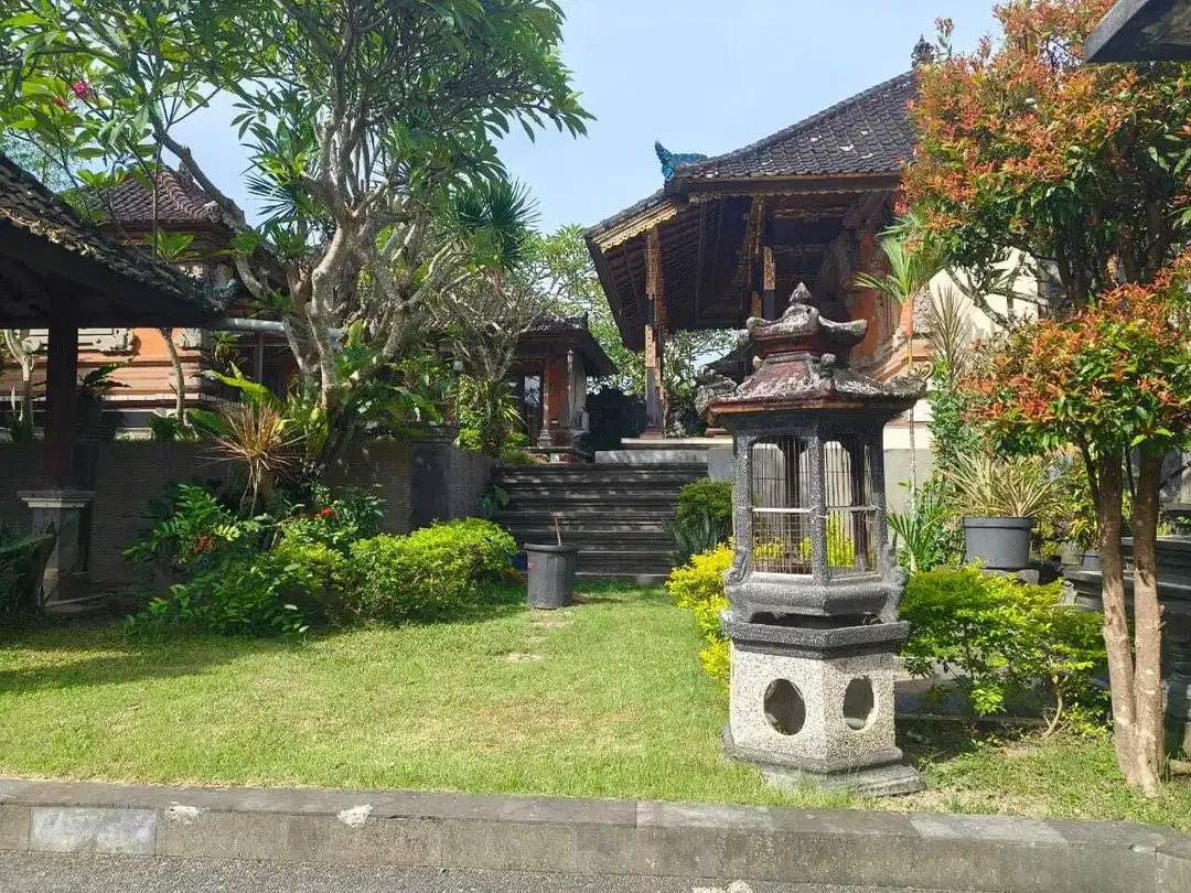 FOR  RENT HUNIAN BALINESE SANGAT LUAS DENGAN KONTUR TANAH 3 STEPPING - Image 5 of 10