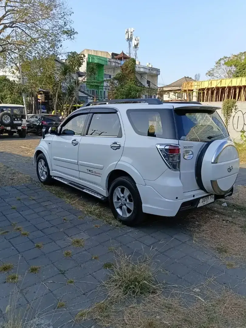 Toyota Rush 1.5 S TRD Matic 2014 Putih 1 Nama Odo 96 Rb - Image 5 of 10