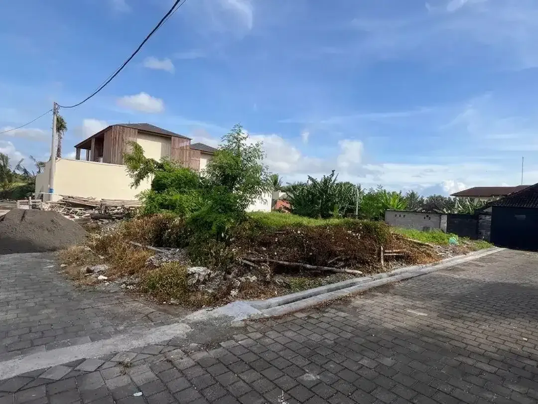 Di jual tanah di Tabanan dekat dengan canggu dan pantai nyanyi bali - Image 1 of 10