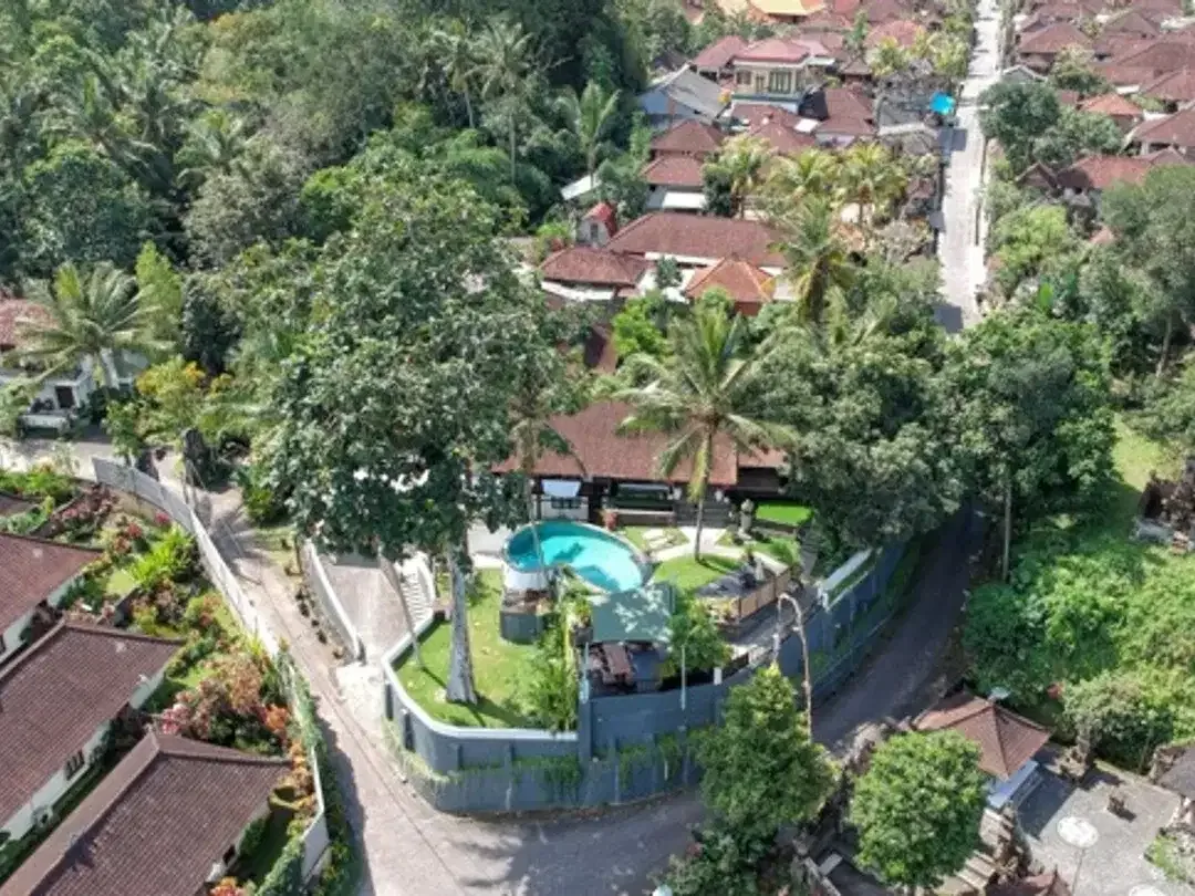 3BR VILLA FOR ANNUAL RENTAL – TABANAN - Image 1 of 10