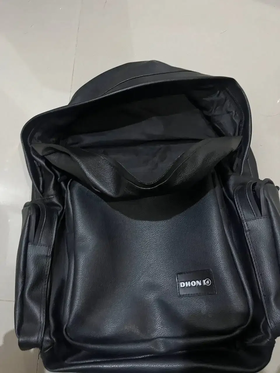Tas Ransel DHON.ID Waterproof Laptop Backpack 14 Inch - Hitam - Image 4 of 4
