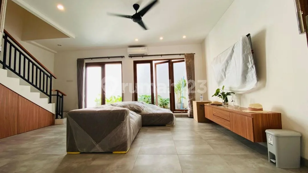 Rumah Bangunan Baru Furnished With Pool Strategis di Sanur, Bali - Image 1 of 4
