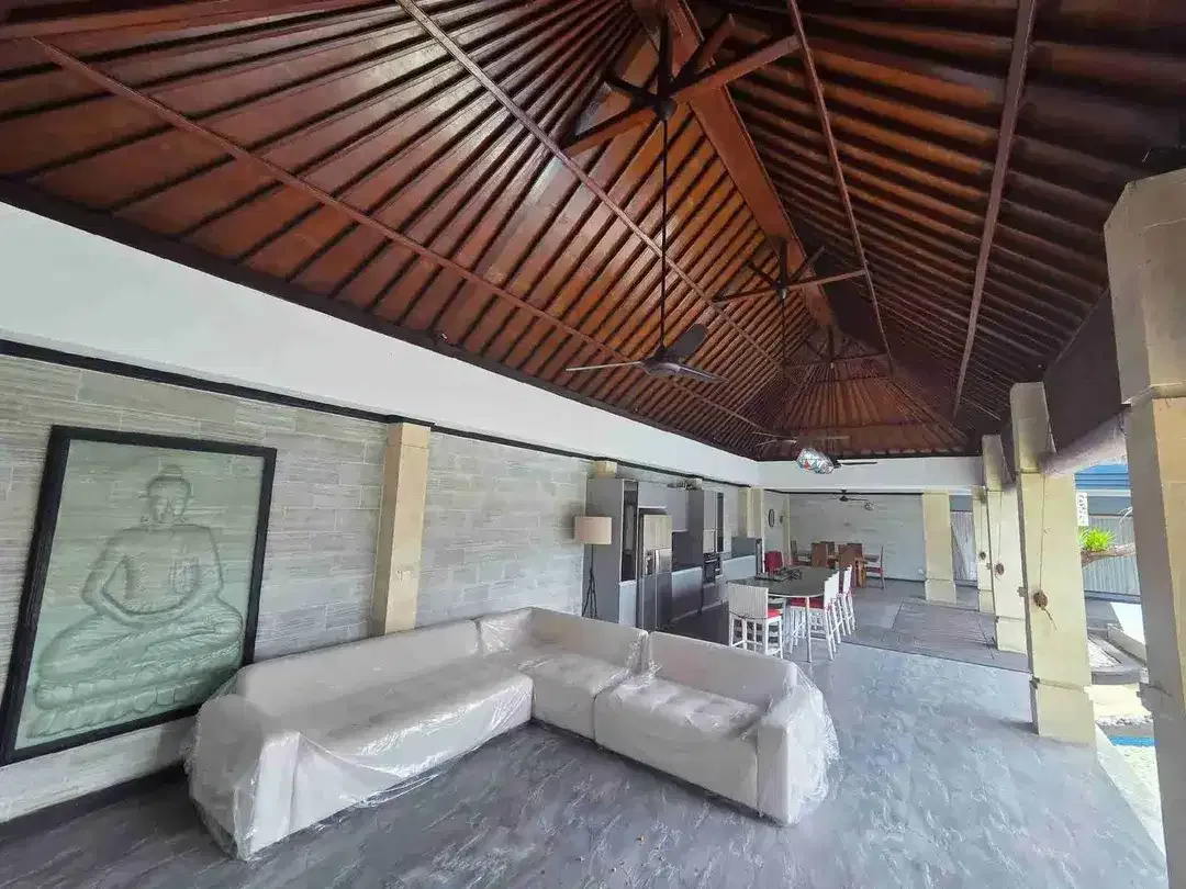 dijual murah Villa cantik yang luas di dekat pantai sanur - Image 5 of 10