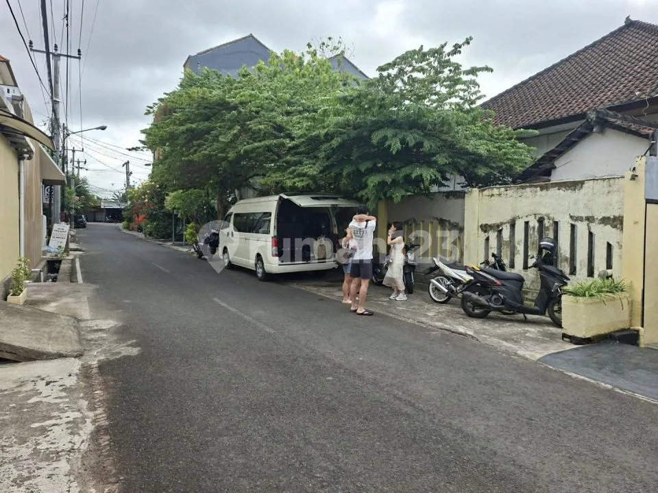Dijual Tanah Seminyak / Jalan Nakula Barat / Kuta - Bali - Image 2 of 4
