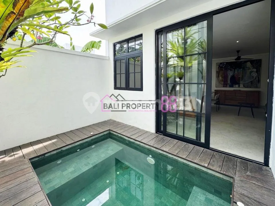 Jual Villa Renovated Mertanadi Seminyak LT 112 M2 - Image 1 of 4