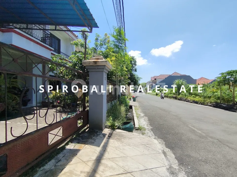 Jual Murah Rumah Perlu Renovasi di Imam Bonjol Bali - Image 2 of 4