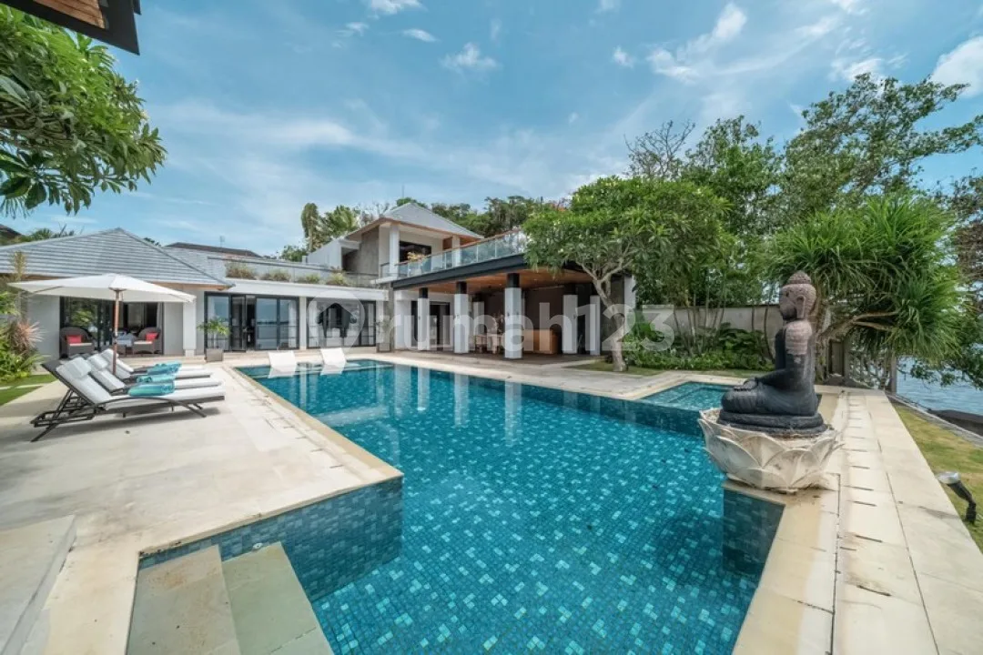 Freehold - A True Bali Bali Escape: Beachfront Villa With Rooftop Lounge & Tropical Charm, Tanjung Benoa, Nusa Dua, Bali - Image 2 of 4
