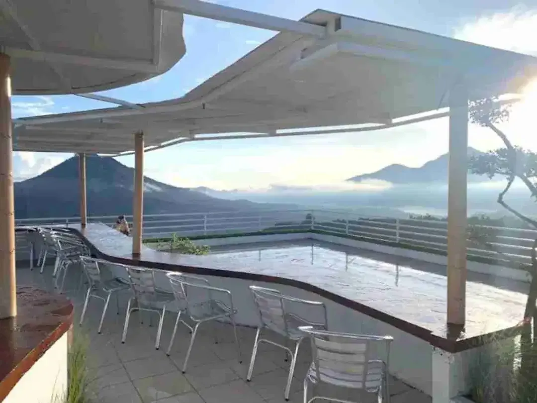 Tanah isi Bangunan Resto Di Utama Penelokan Kintamani View Gunung dan Danau Batur - Image 2 of 9