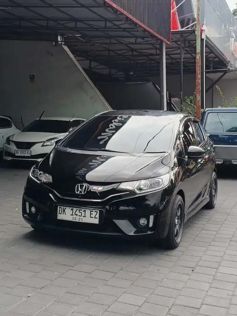 JAZZ RS GK5 MANUAL TAMPILAN GANTENG LOW KM SIAP PAKAI - Image 2 of 10