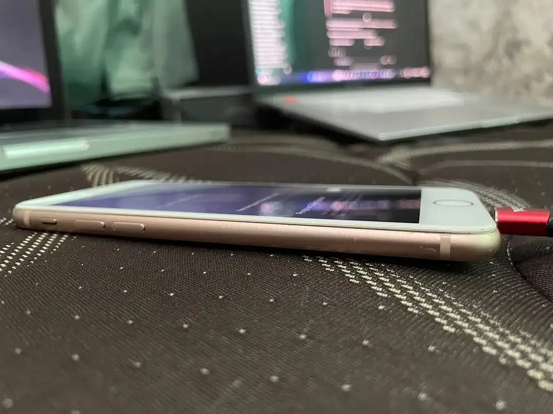Iphone 8 64GB Unit Only - Image 3 of 4