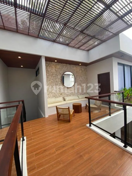 Villa Baru Tropical Modern Dkt Pantai Furnish Pool, Tumbak Bayuh - Image 1 of 4