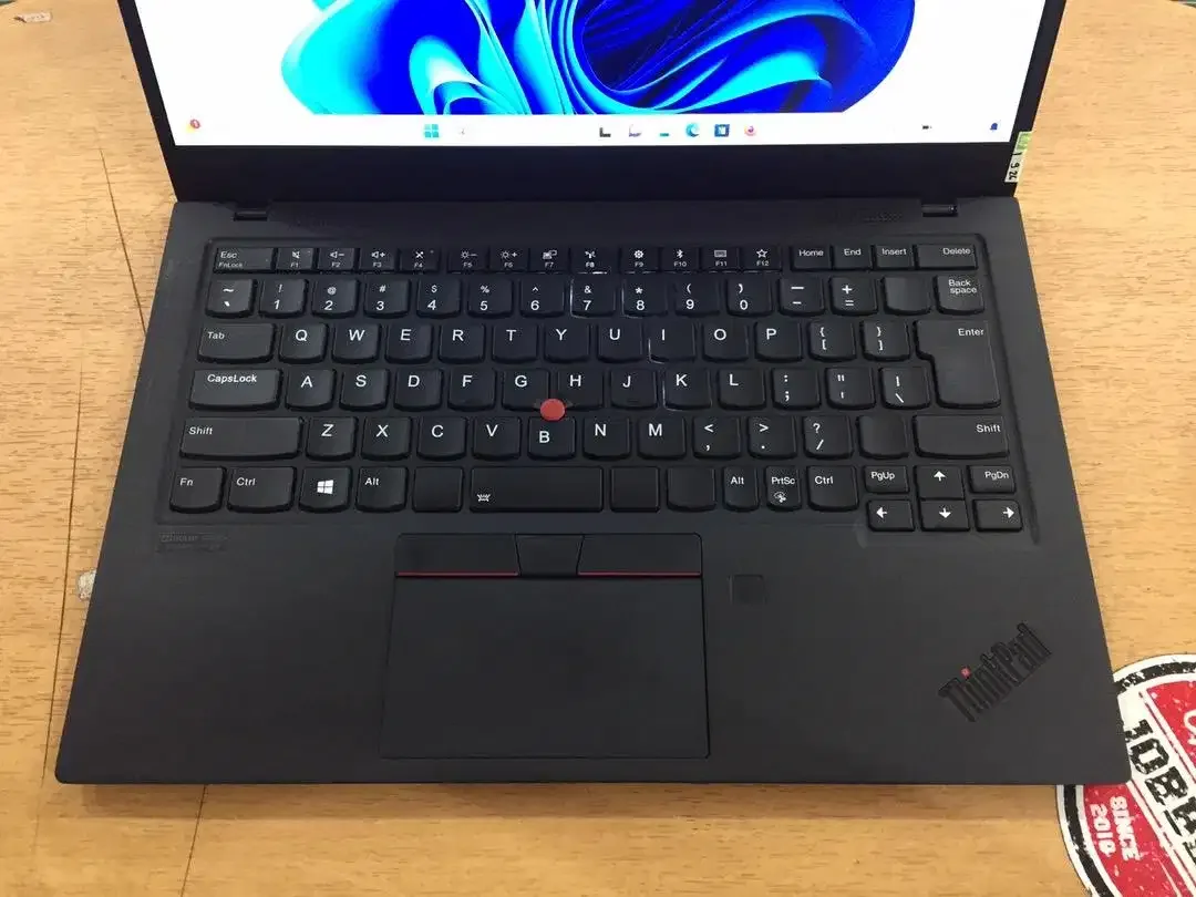 Lenovo ThinkPad X1 Carbon 8th Core i7Gen10 Ram 16GB SSD 256GB Mulus - Image 2 of 10