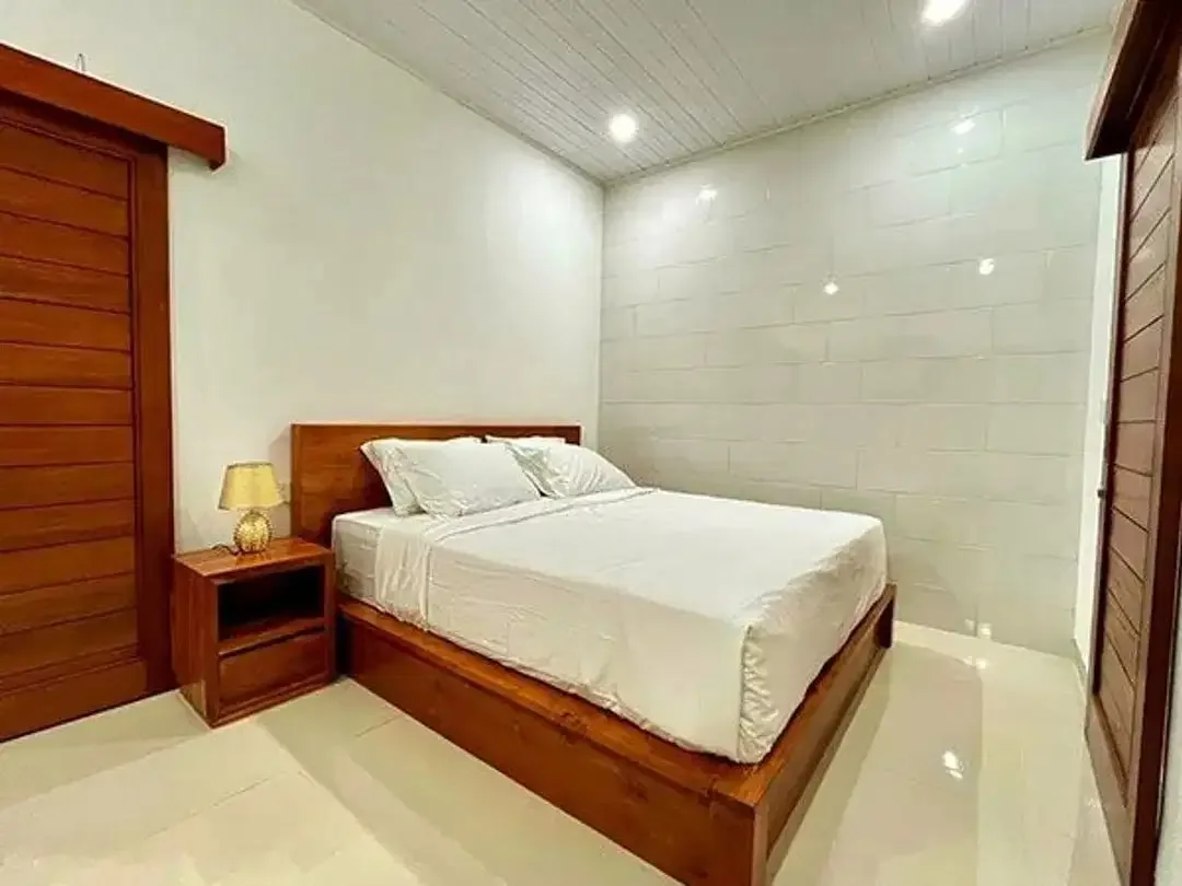 [Amr-231.Srt] Monthly Rental Brand New Villa In Kemenuh – Private Pool & Rooftop - Image 9 of 10