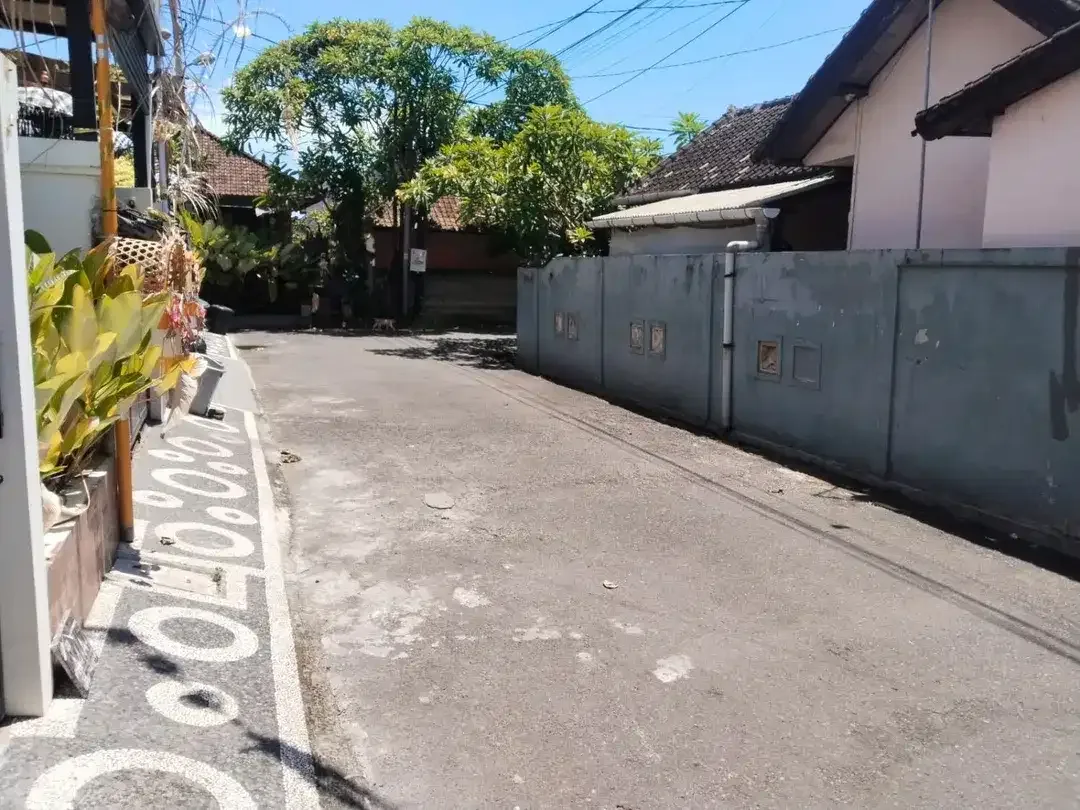 Rumah 2 Lantai Area Denpasar Lokasi Strategis dan Harga Terjangkau - Image 3 of 10