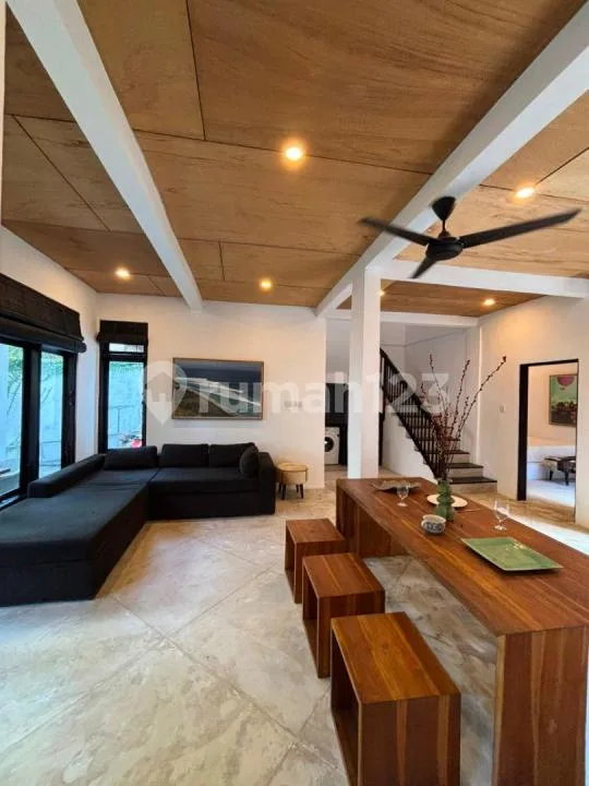 Stunning 3-Bedroom Villa For Rent In Kerobokan - Image 4 of 4
