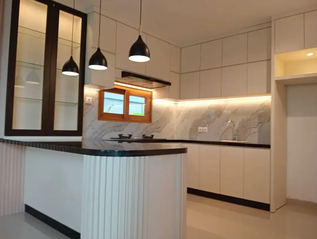 Villa Baru di Jimbaran,view Manggrove,daerah Tenang,strategis,shm - Image 2 of 10